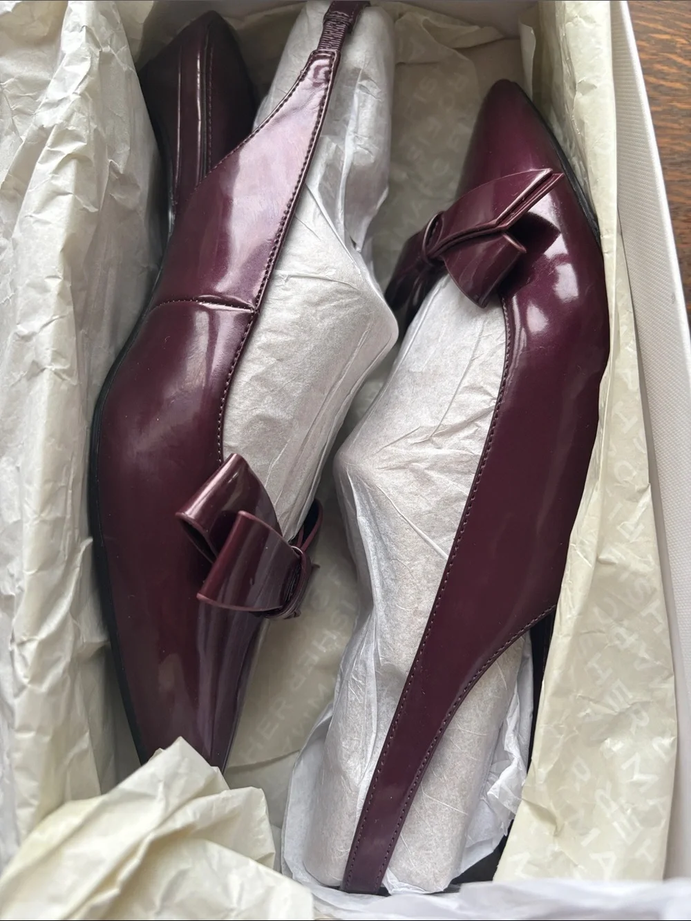 Marc Fisher Patent Slingback Flats in Burgundy with Bow Accent like new